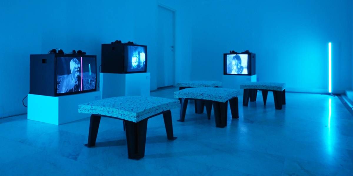 ESEC Corsi Brevi ridimensionate analisi critica di film header