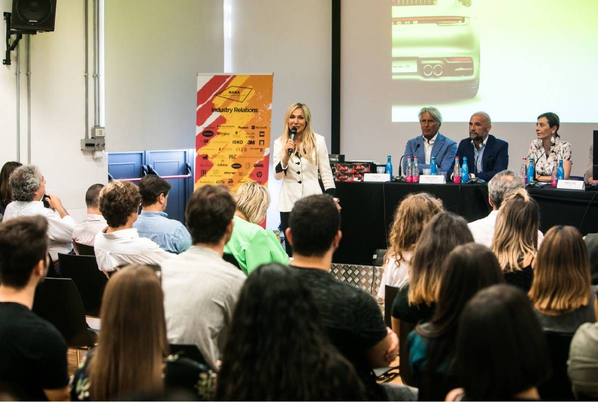 080302 People & Porsche