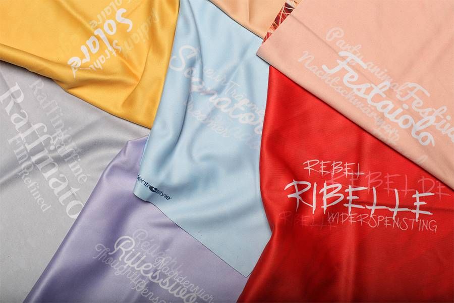 12010302 Pocket style