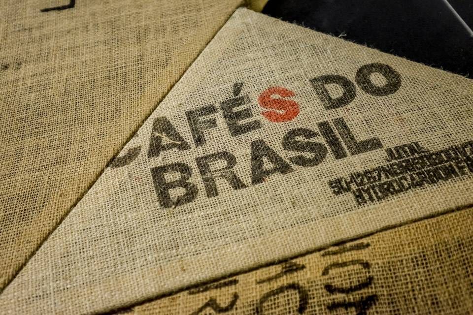 49030503 Al liceo, l'Hard Edge