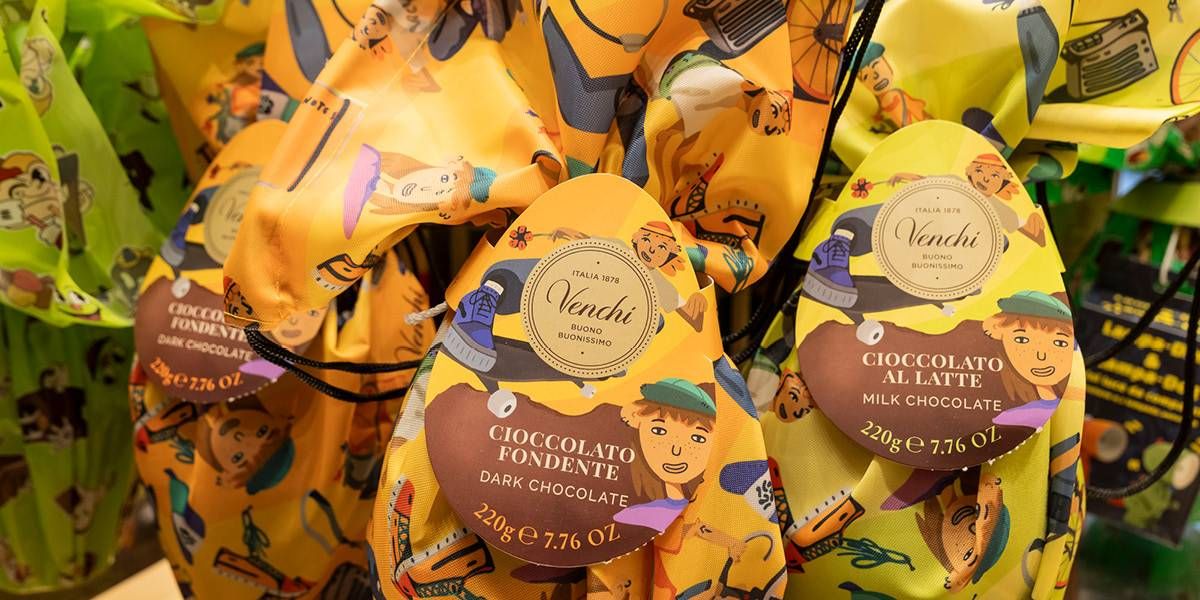 8 NABA graphic packaging Venchi chocolate store Easter eggs gallery 2